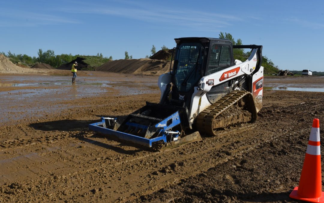 Skid Steer Land Plane - GreatER Bar on Bobcat