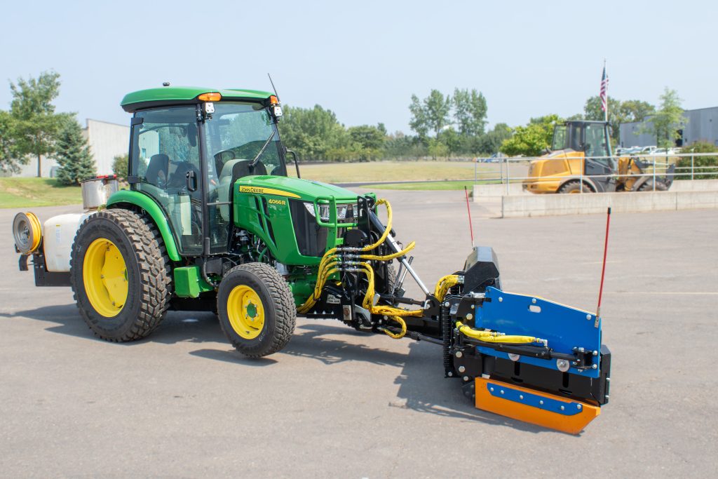 SnowFire Wing Compact Tractor Hitch
